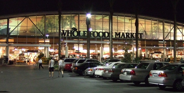 アマゾンが買収したオーガニックスーパー、ホールフーズの外観